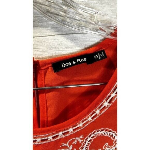 Doe & Rae Women's Scoop neck Sleeveless Embroidered Mini Dress - Picture 6 of 8